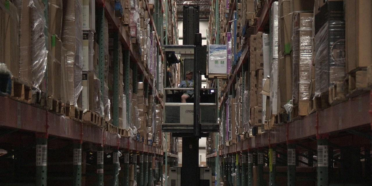 Photograph of a Walmart.com fulfillment center.