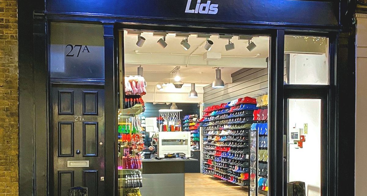 Storefront of headwear and sports gear retailer Lids