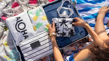 Aloha Collection summer bag at the beach